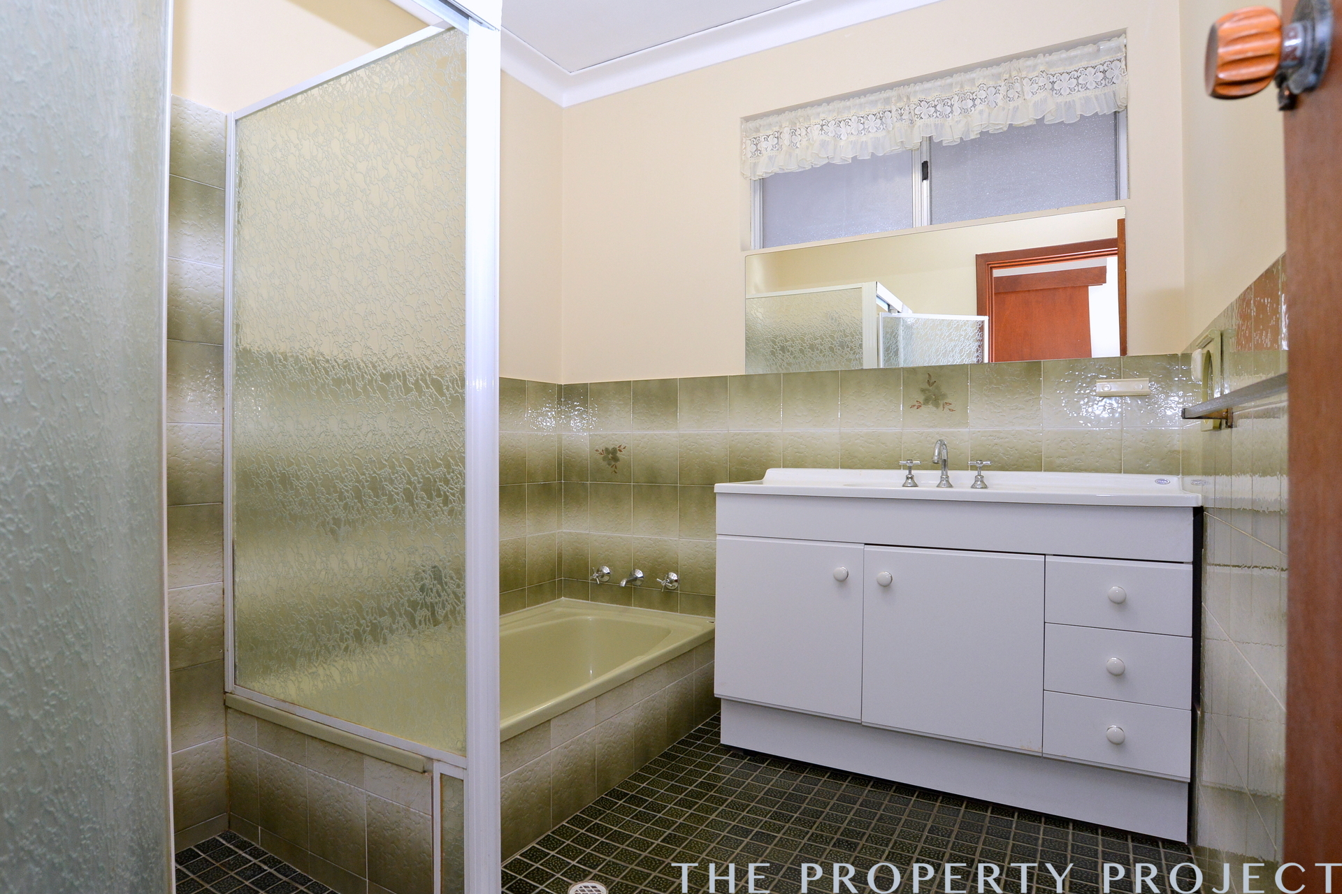 4 Crossandra Way Greenwood WA 6024