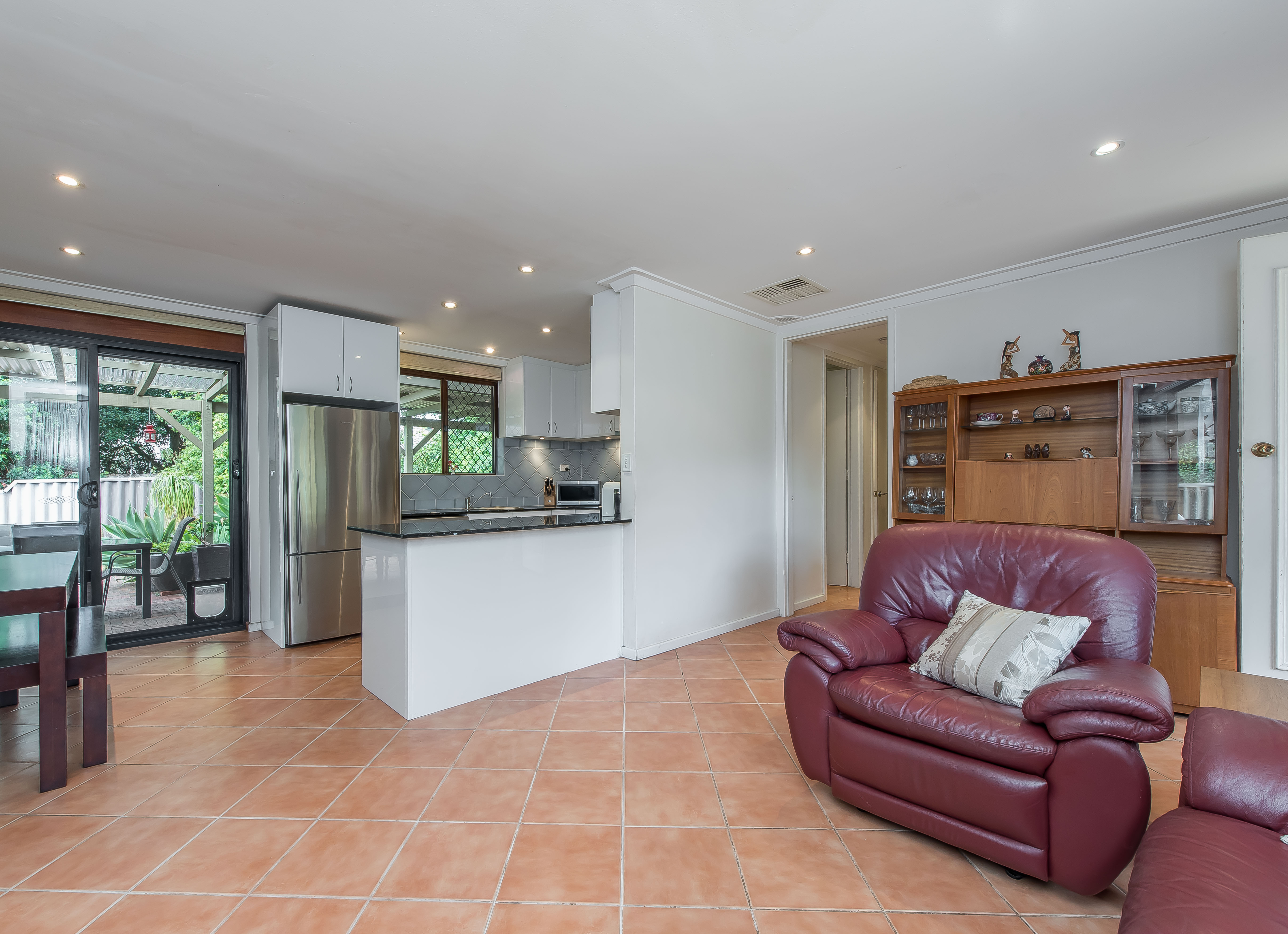 4 Cawarra Crescent Craigie WA 6025