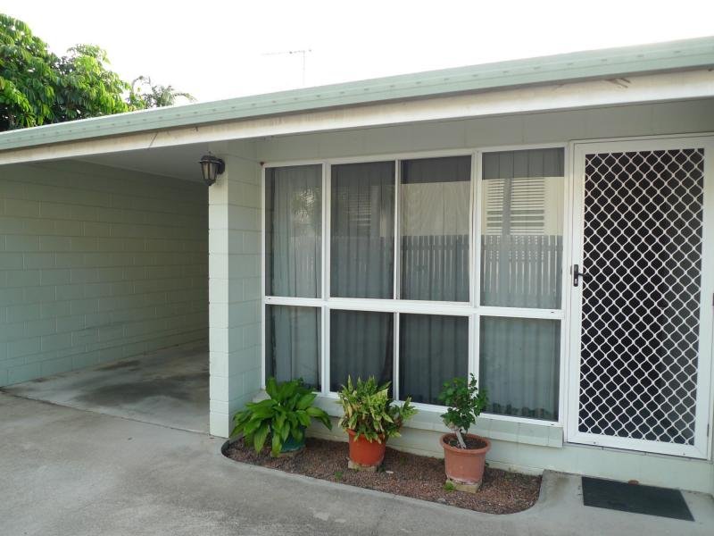 4 / 2a Ralston Street, WEST END QLD 4810