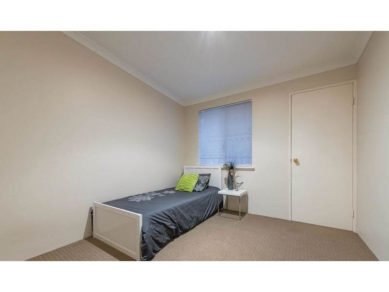 3 Kennerly St Cloverdale WA 6105
