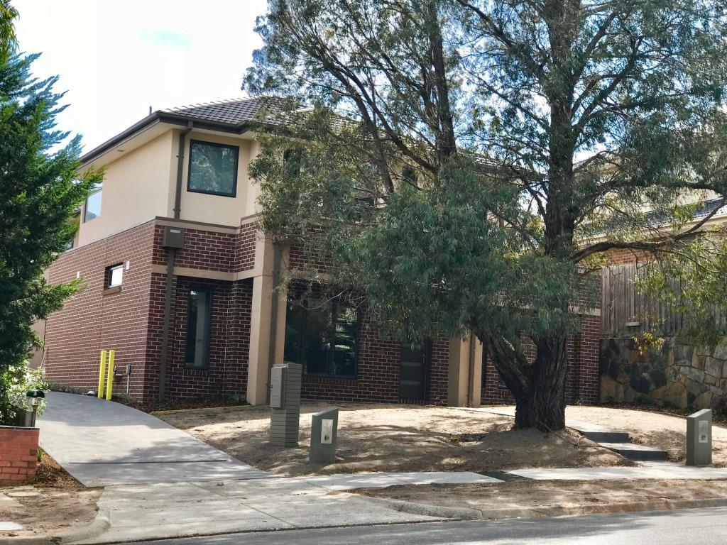 1 / 483 High Street Road, MOUNT WAVERLEY VIC 3149