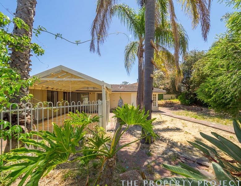 8 Treetop Avenue Edgewater WA 6027