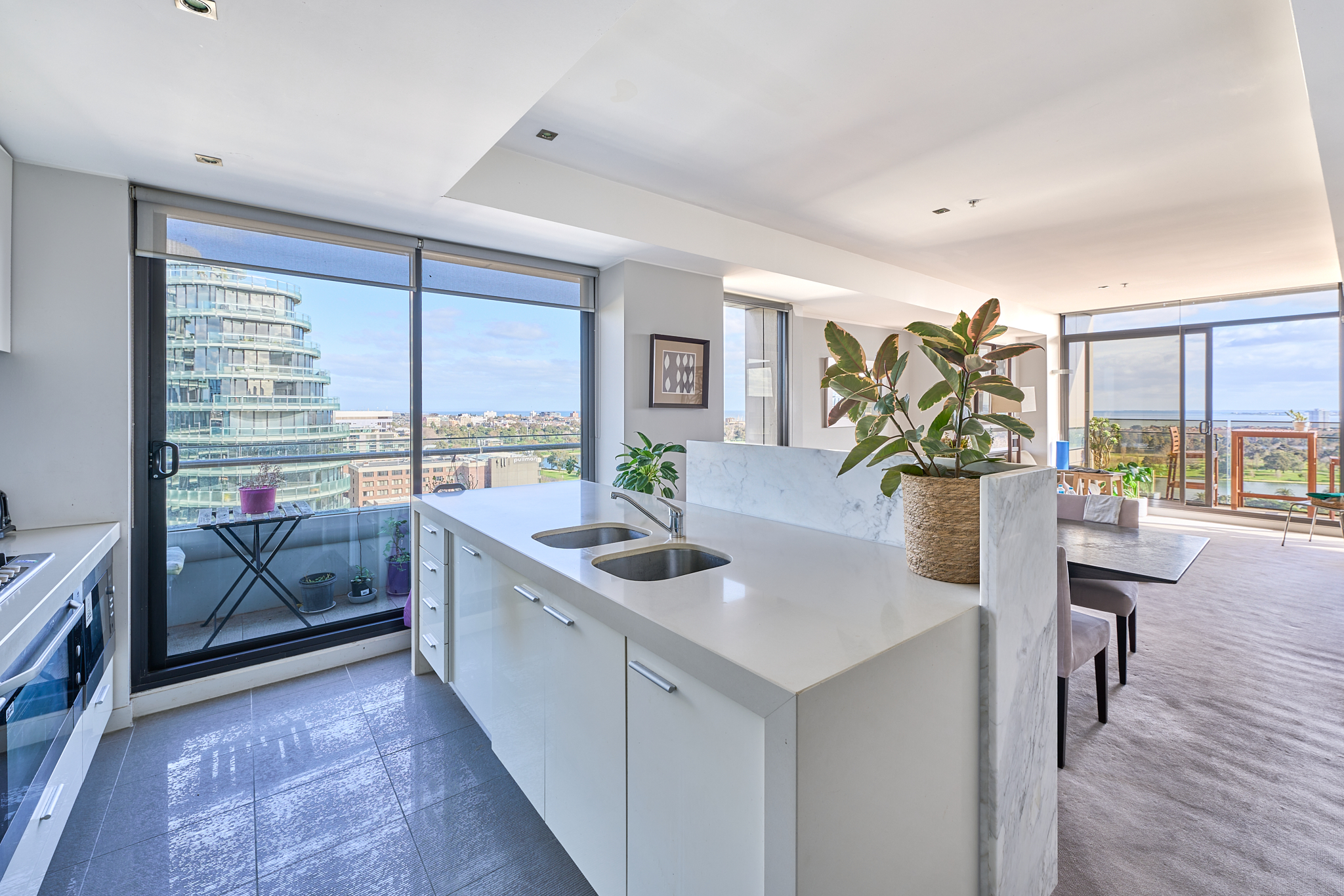 1605 / 572 St Kilda Road, MELBOURNE VIC 3004