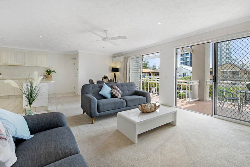 10 / 12-14 Britannia Avenue, BROADBEACH QLD 4218