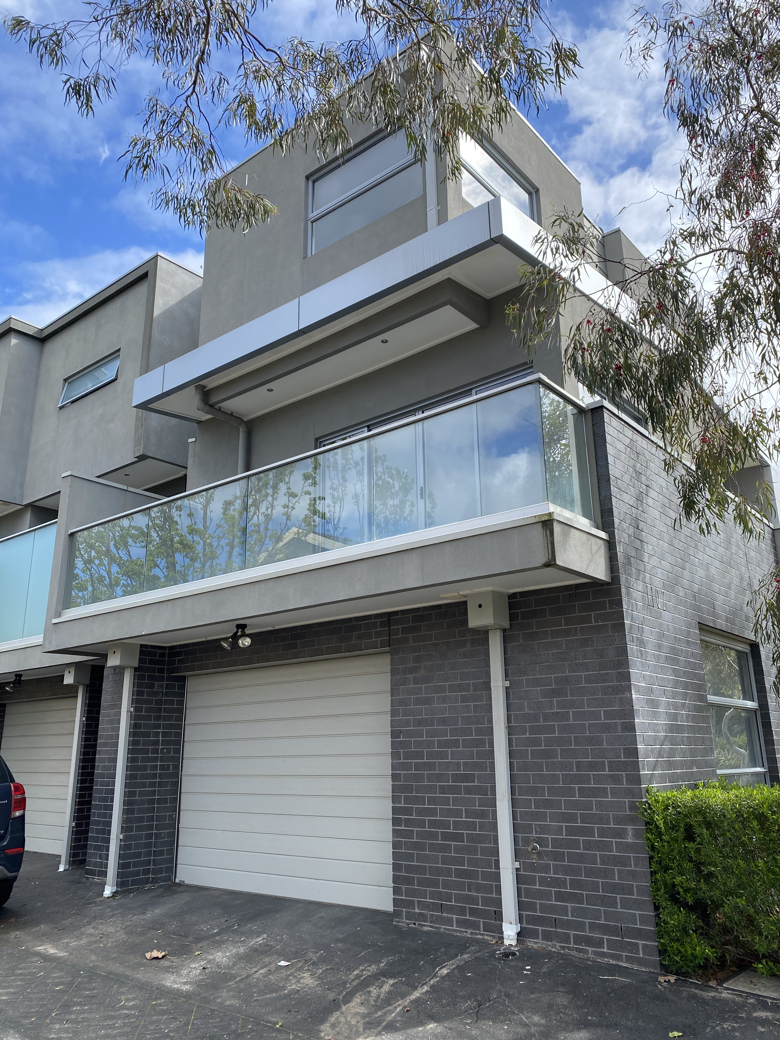 1 / 1102 Whitehorse Road, BOX HILL VIC 3128