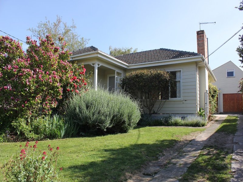 42 Mccubbin Street, BURWOOD VIC 3125