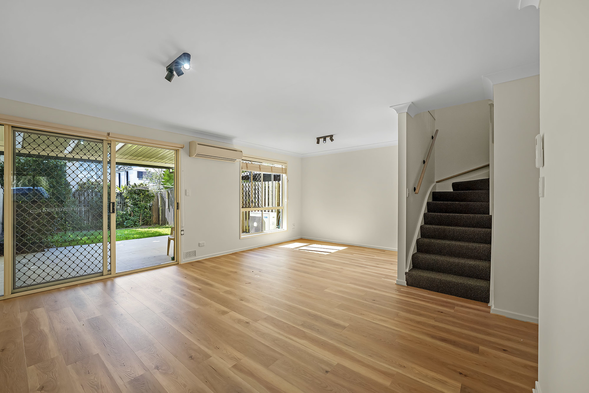 10 / 183 Government Road, LABRADOR QLD 4215