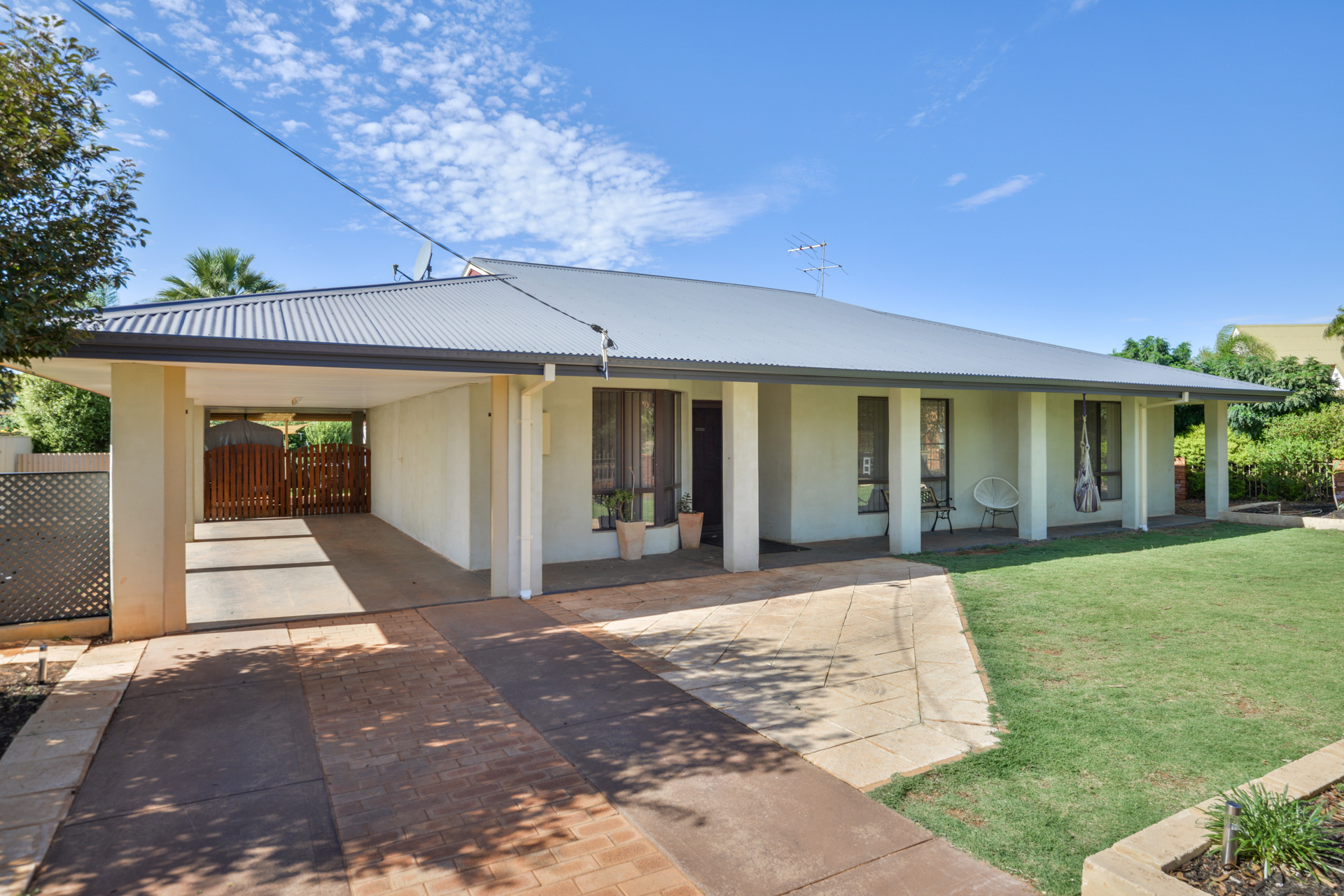 15 De Bernales Street, HANNANS WA 6430
