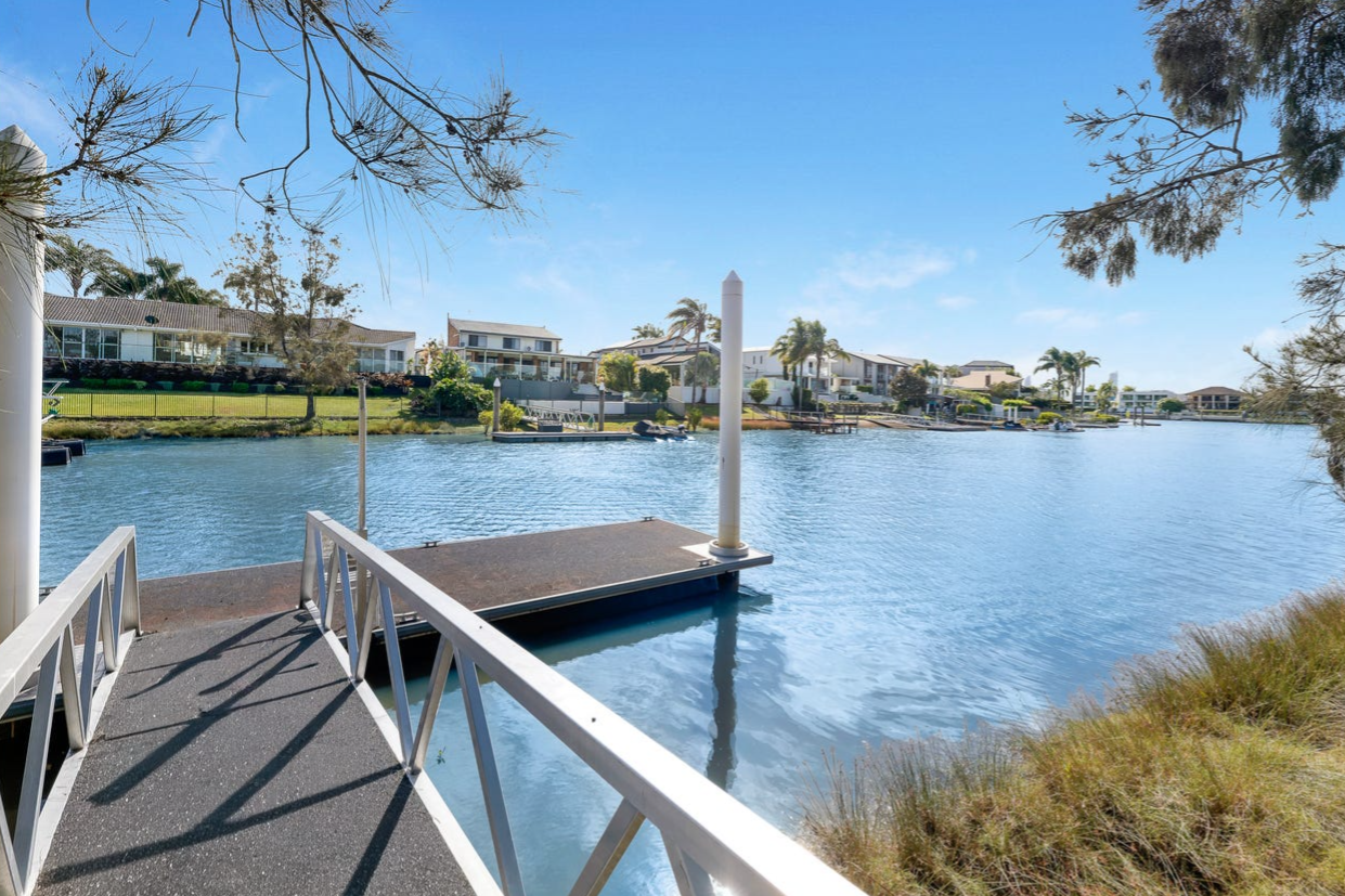 31 Gregory Drive, CARRARA QLD 4211