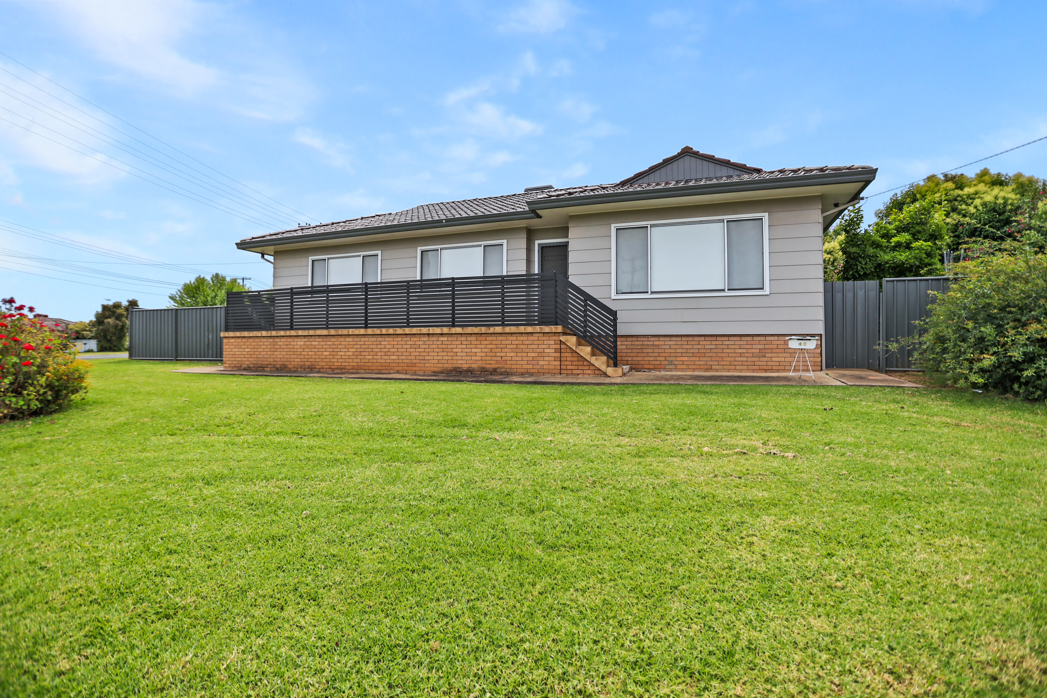 42 Calarie Rd, FORBES NSW 2871