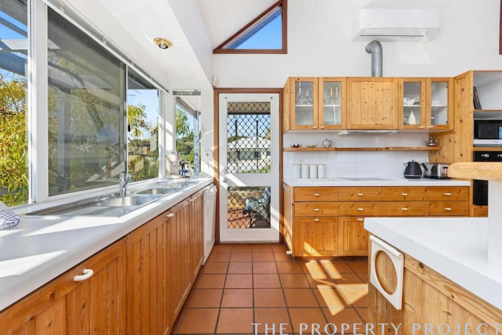 160 Ocean Drive Quinns Rocks WA 6030