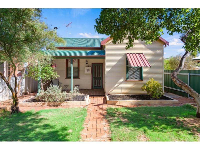 65 Hinemoa Street, KALGOORLIE WA 6430