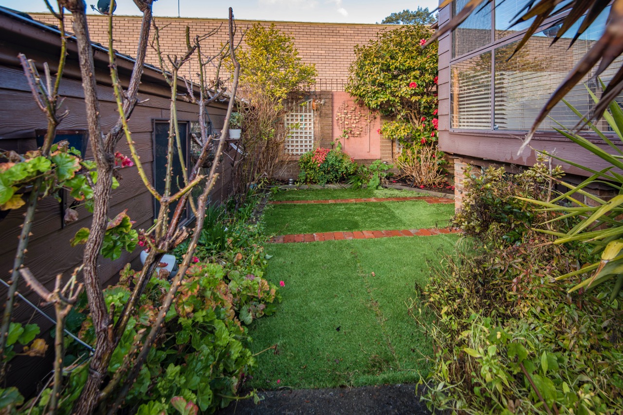 57 Hallen Close, Phillip, photo 11
