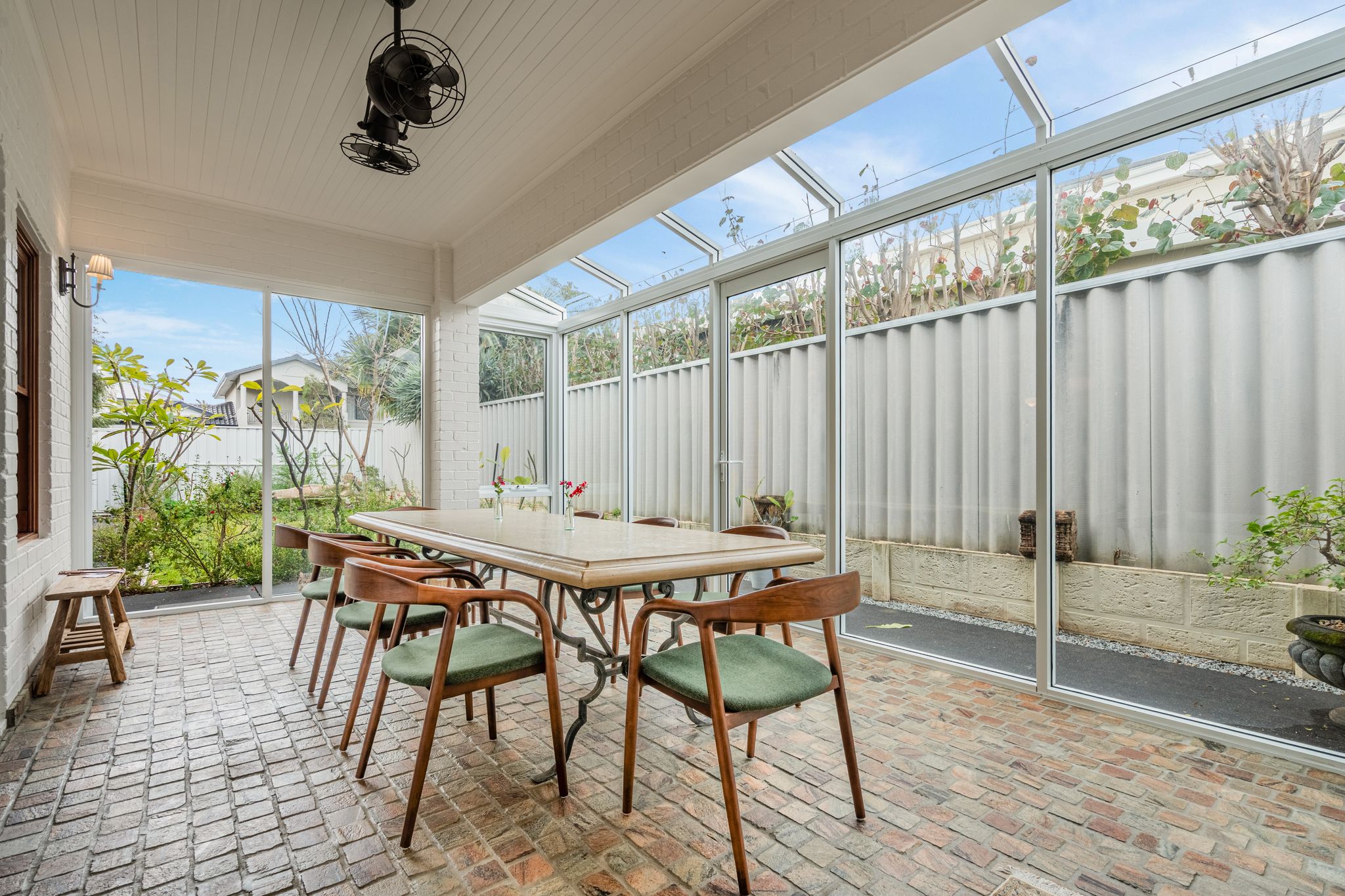 24 Leonora St Como WA 6152