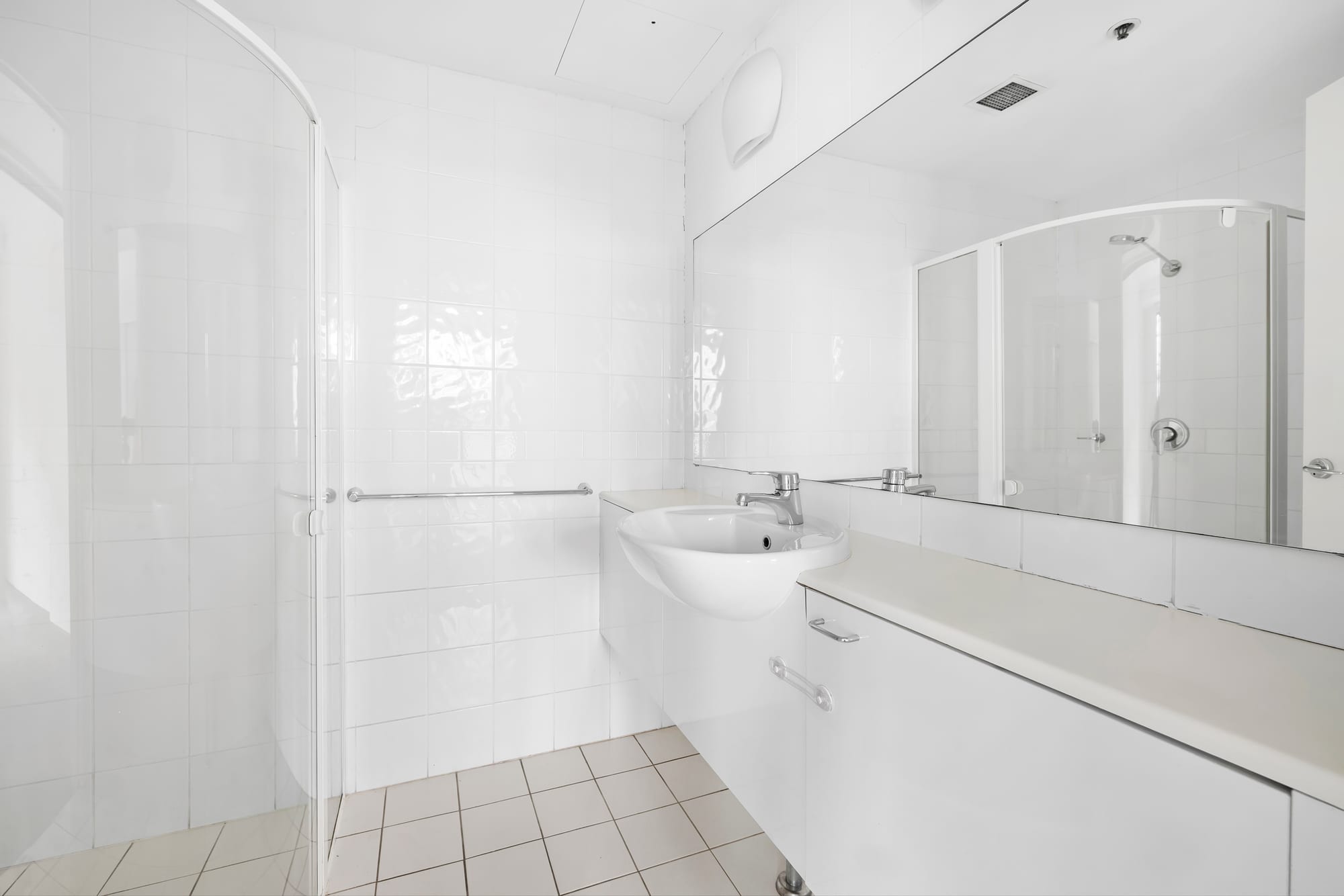 D317/780 Bourke Street, Redfern Leased by The Gallery Real Estate - image 5