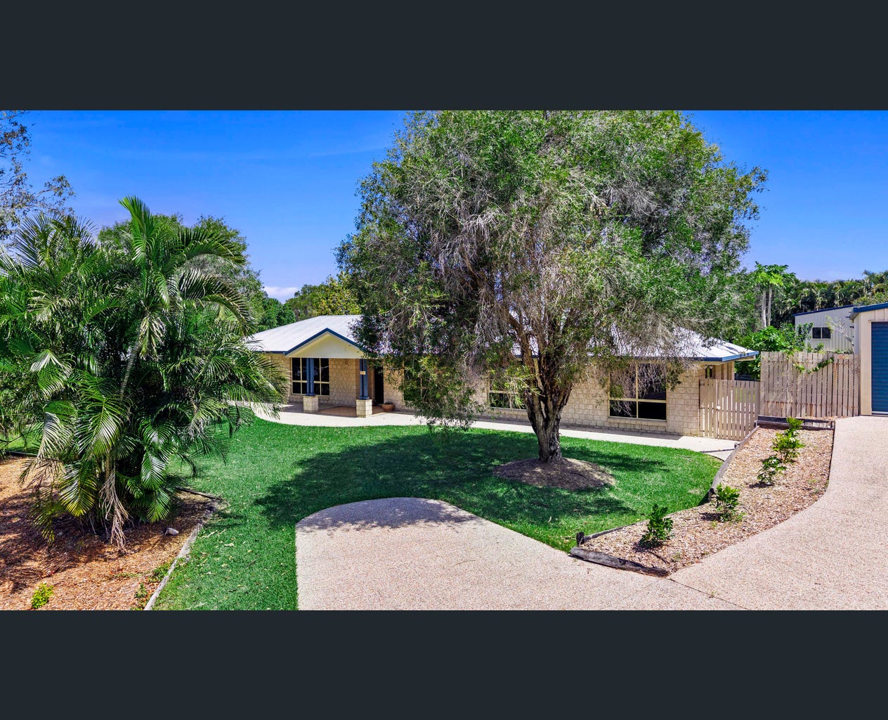 6-10 Azure Court, DUNDOWRAN BEACH QLD 4655