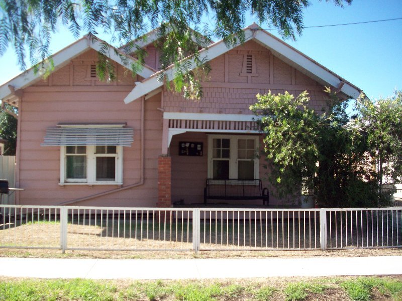 99 Edwardes Street, DENILIQUIN NSW 2710