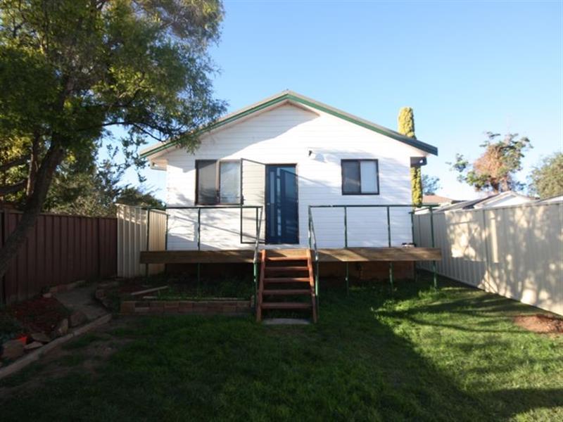 18a Bocking Avenue, BRADBURY NSW 2560