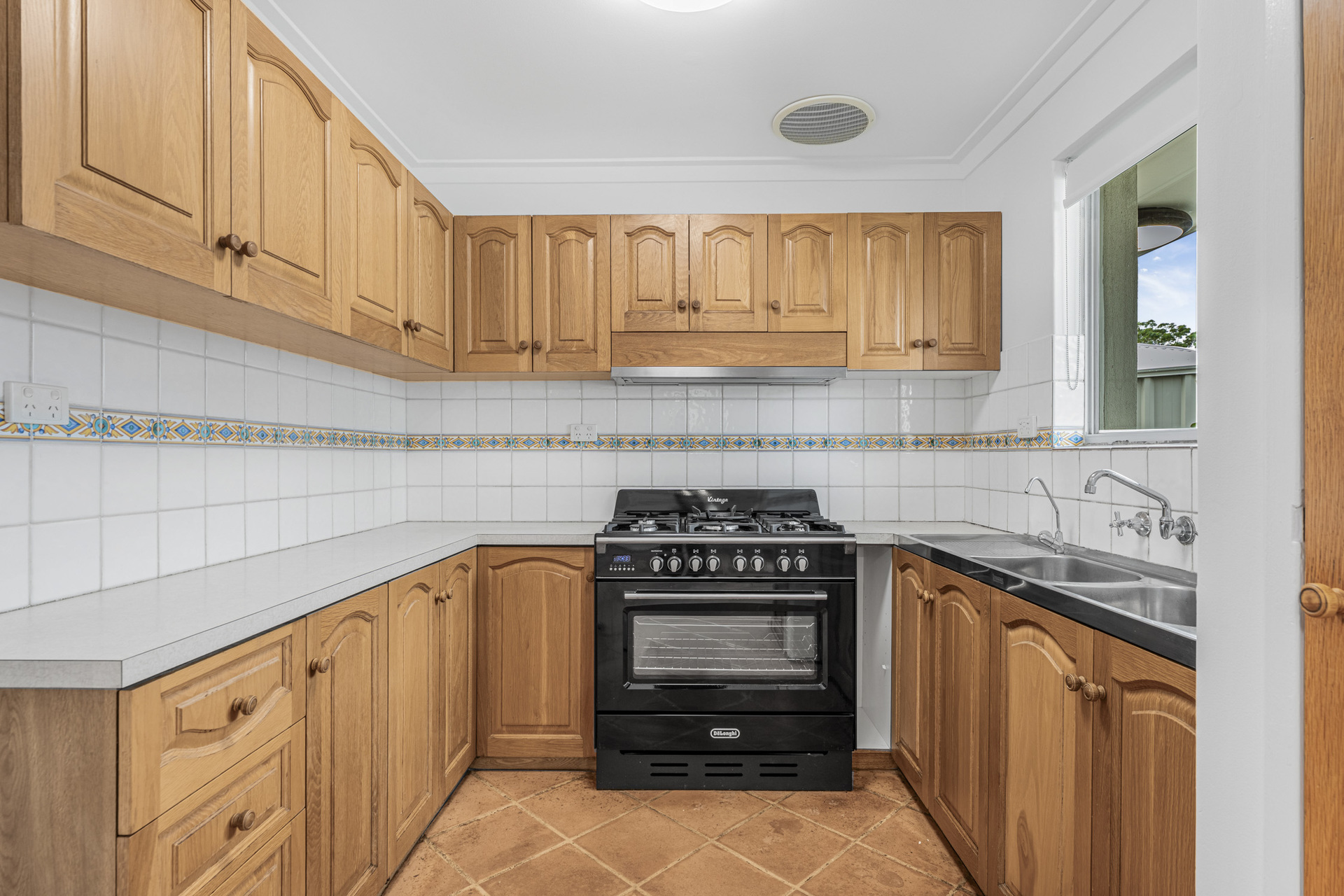 17 Donald Square Bayswater WA 6053