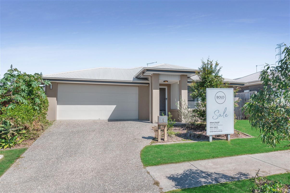21 Hillard Street, YARRABILBA QLD 4207
