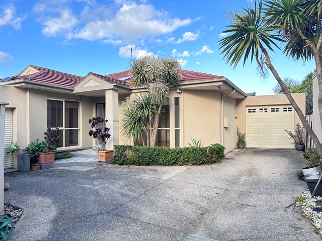 30A Moylan Street, BENTLEIGH EAST VIC 3165