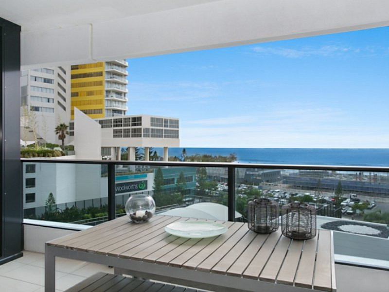 10604 / 1 Oracle Boulevard, BROADBEACH QLD 4218