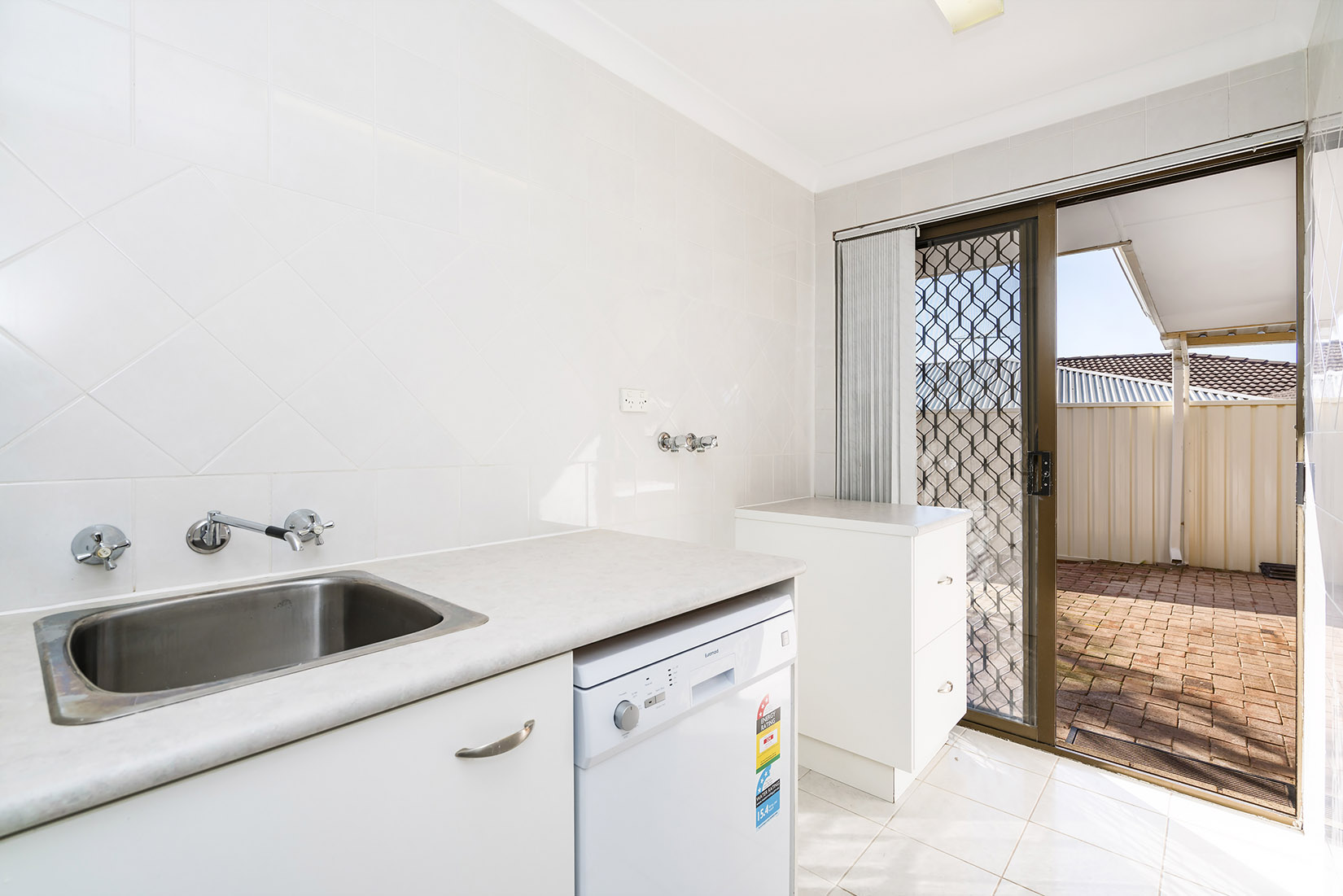 28 Pinnaroo Drive Padbury WA 6025