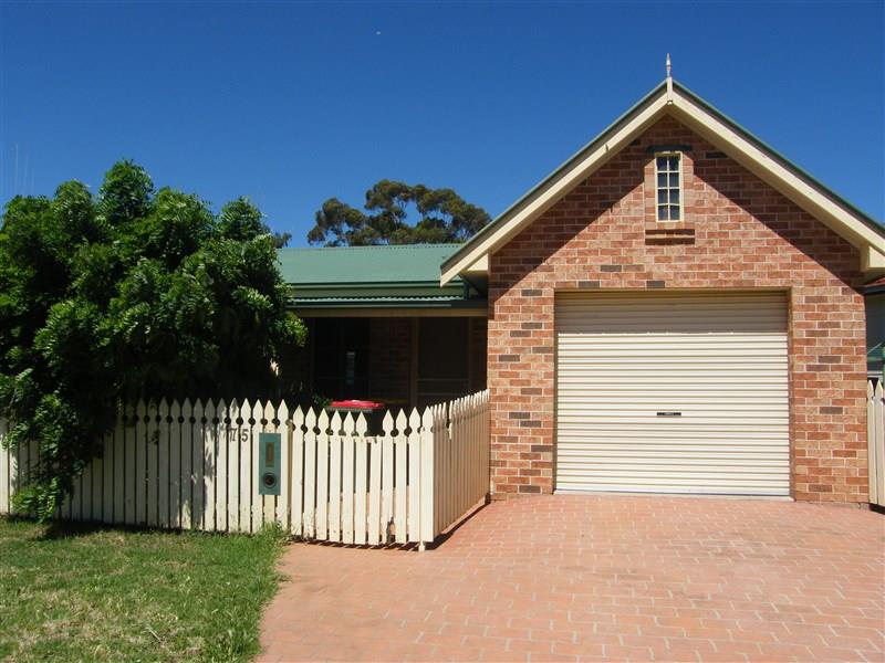 75 Farnell St, FORBES NSW 2871