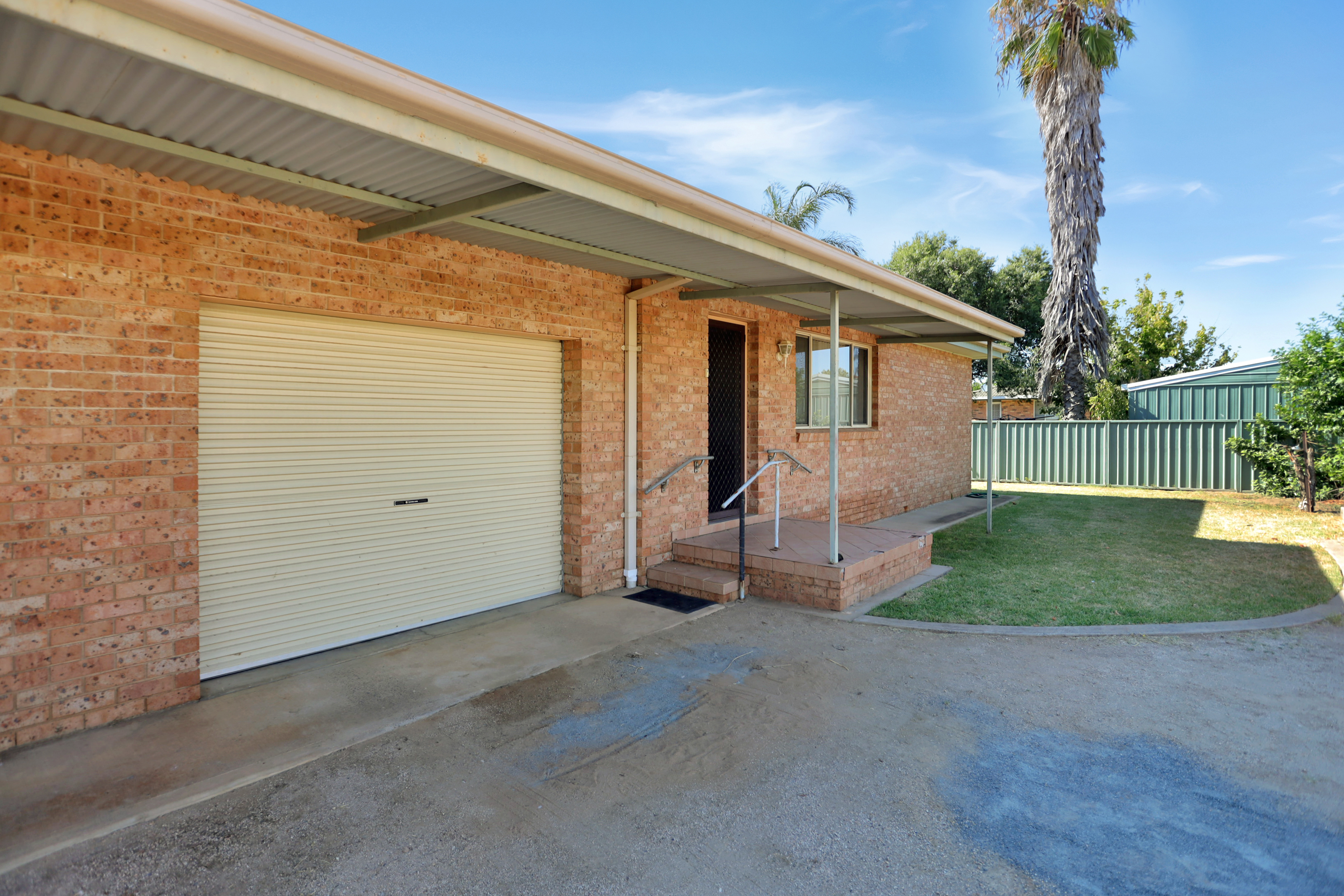 2 / 31 Bathurst Street, FORBES NSW 2871