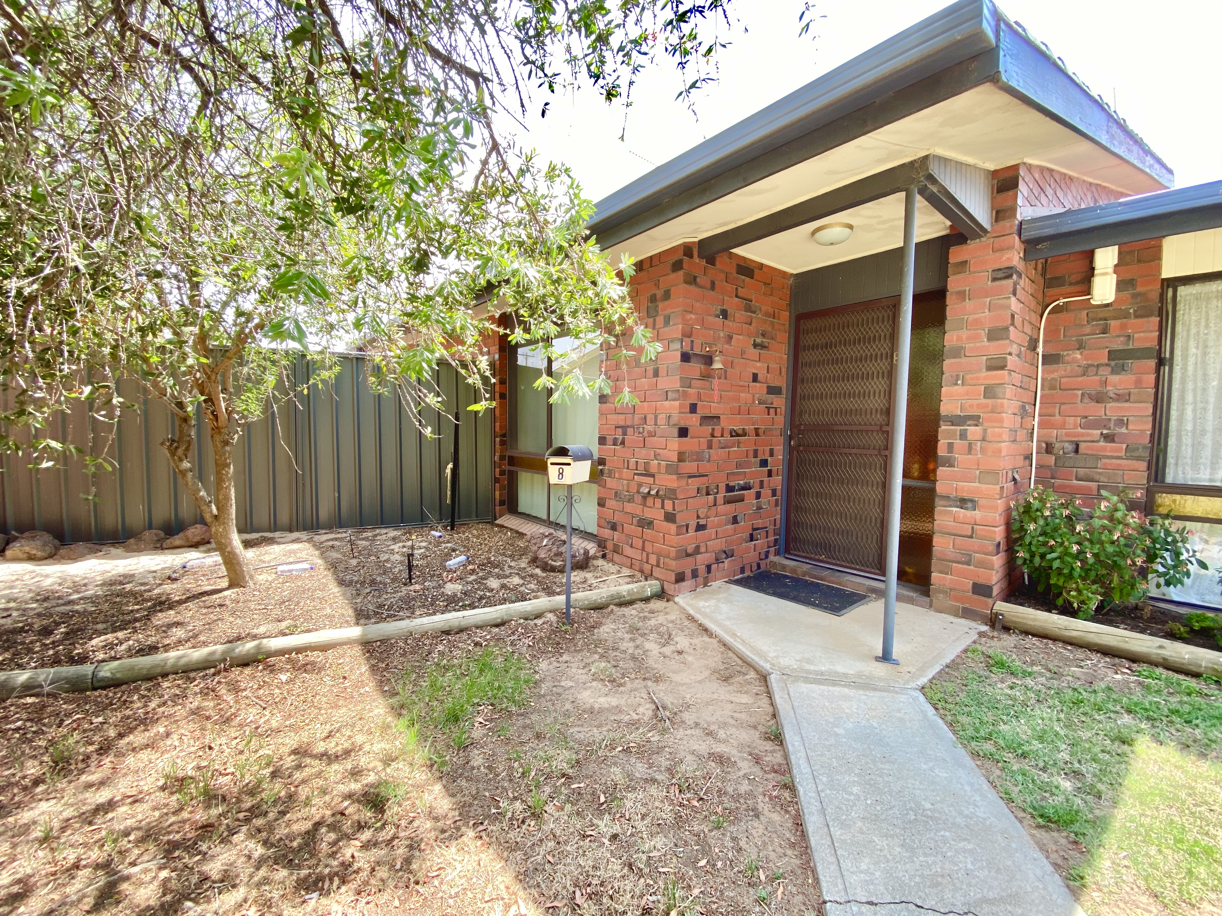 8 / 356 WOOD STREET, DENILIQUIN NSW 2710