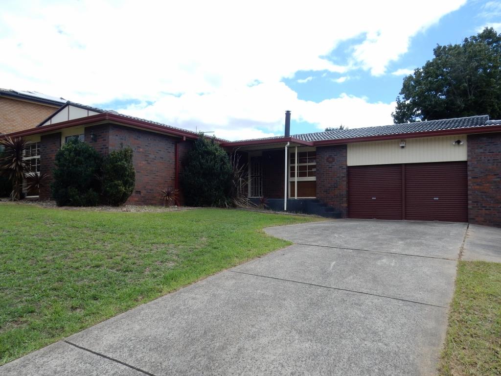 48 Manooka Crescent, BRADBURY NSW 2560