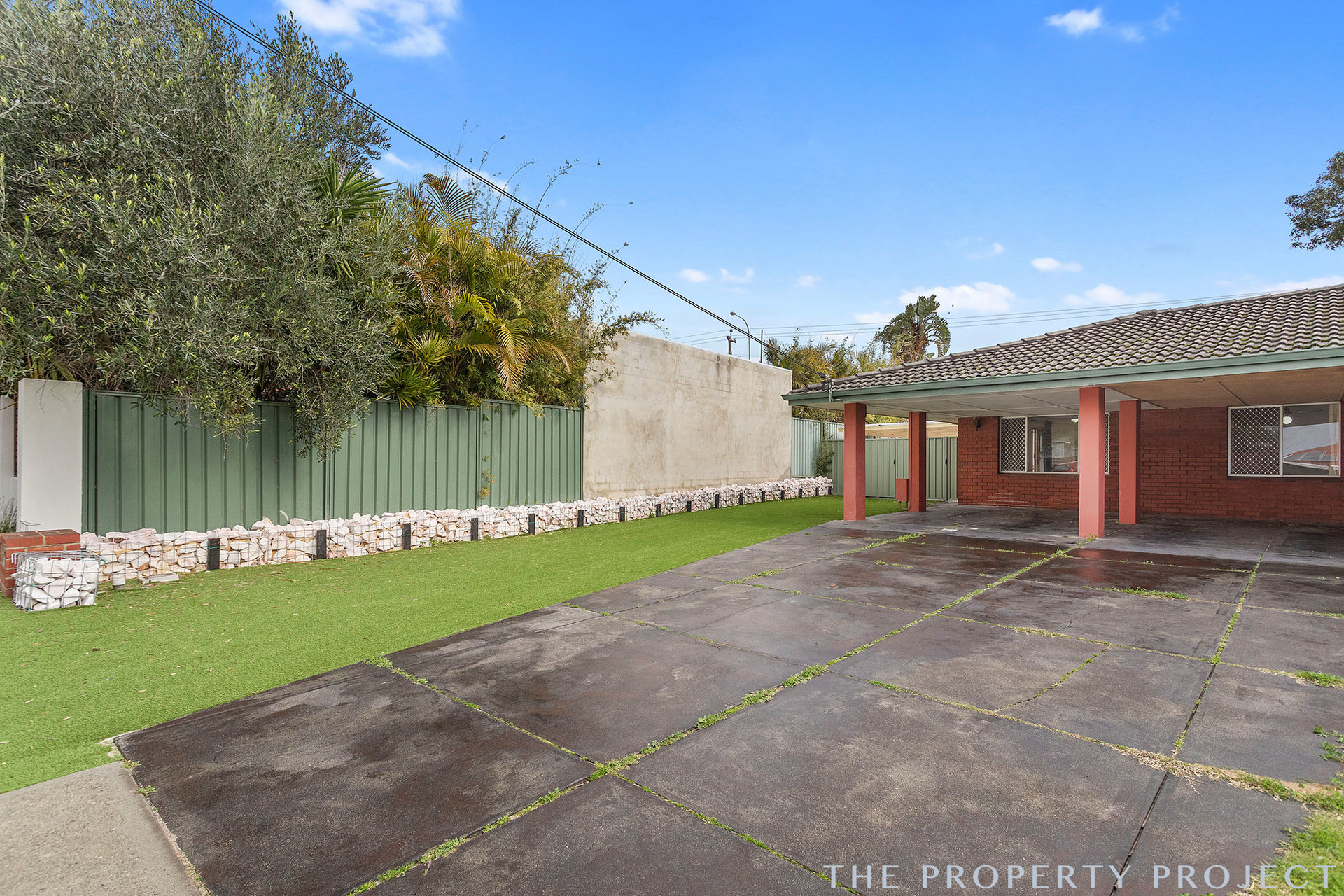 15 Sharon Drive Carine WA 6020