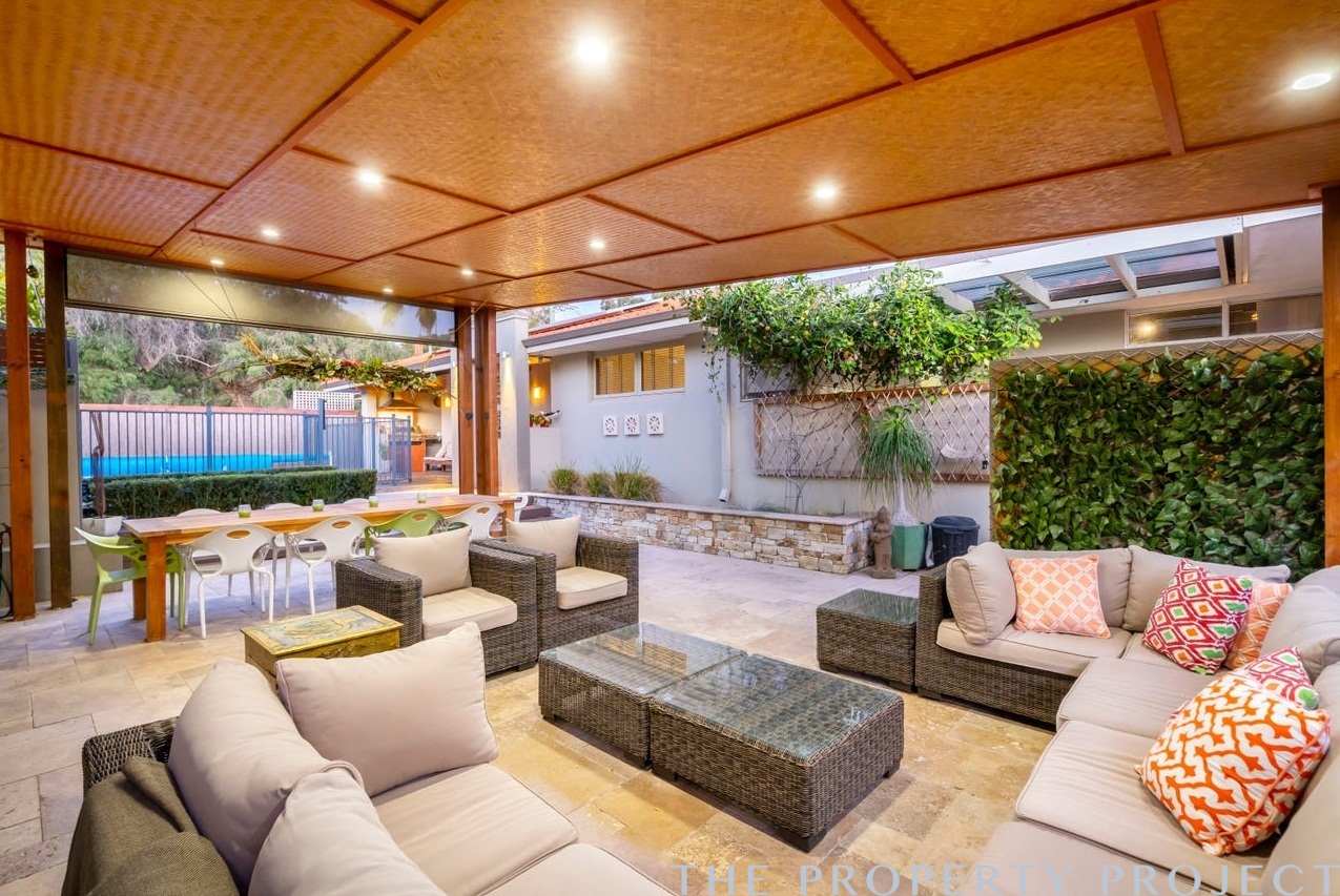 16 Vernon Street Trigg WA 6029
