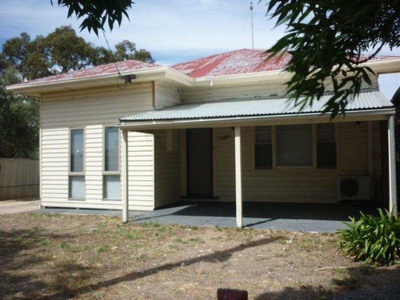 31 Molyneaux Street, WARRACKNABEAL VIC 3393