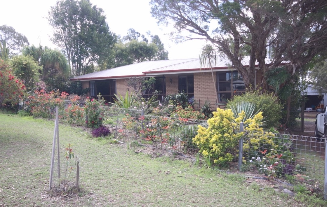 2 Junction Street, CROWS NEST QLD 4355
