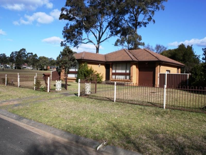 43 Koala Ave, INGLEBURN NSW 2565