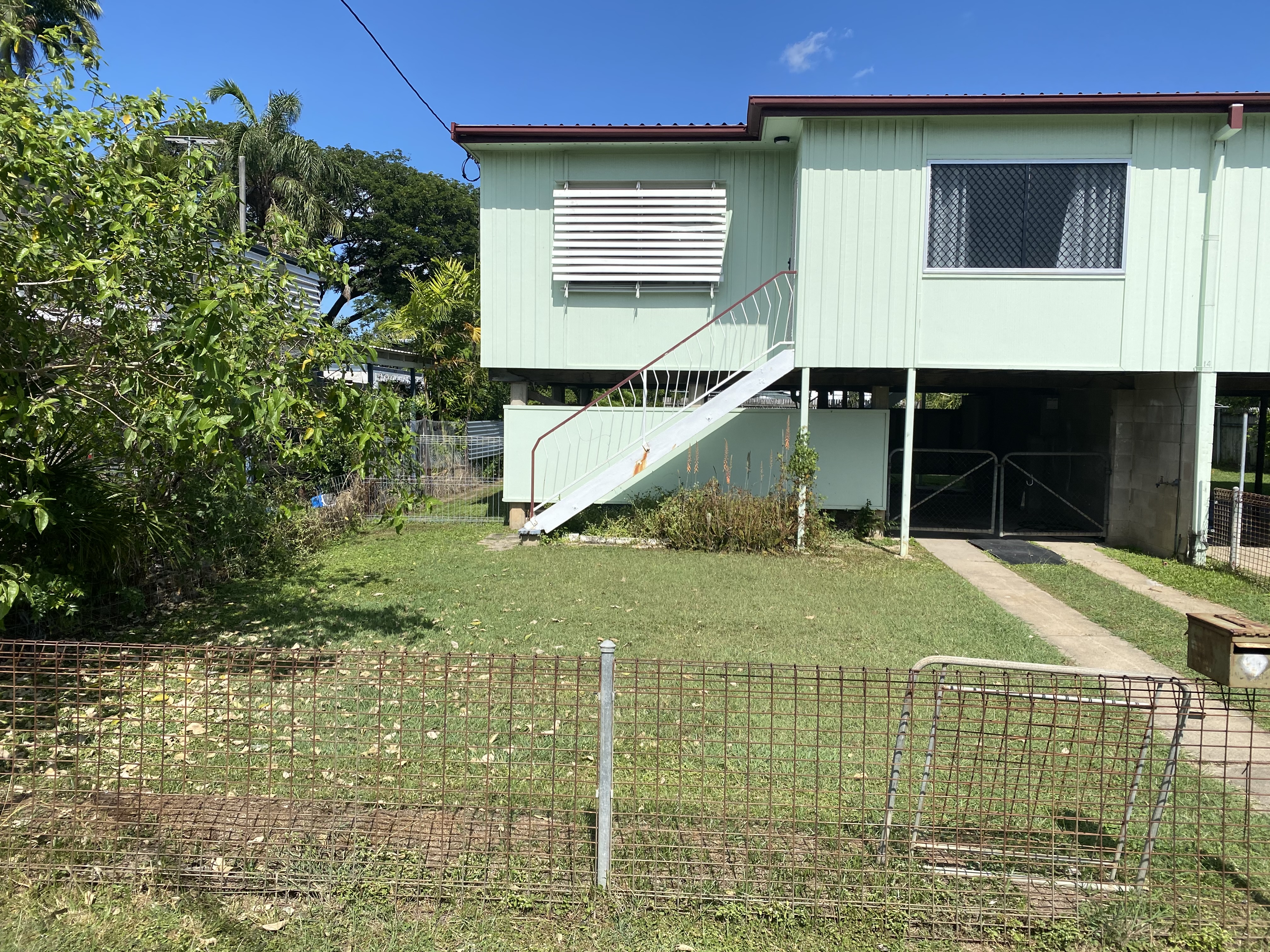 Unit 1 / 14 Staaten St, PIMLICO QLD 4812