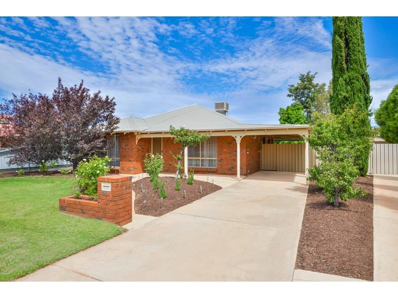 20 Paddington Drive, HANNANS WA 6430