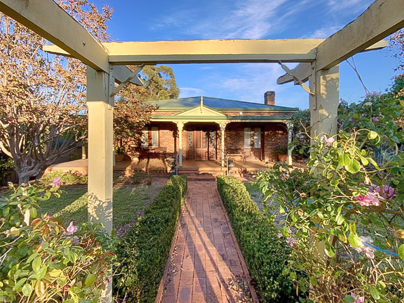 53 Church Street, FORBES NSW 2871