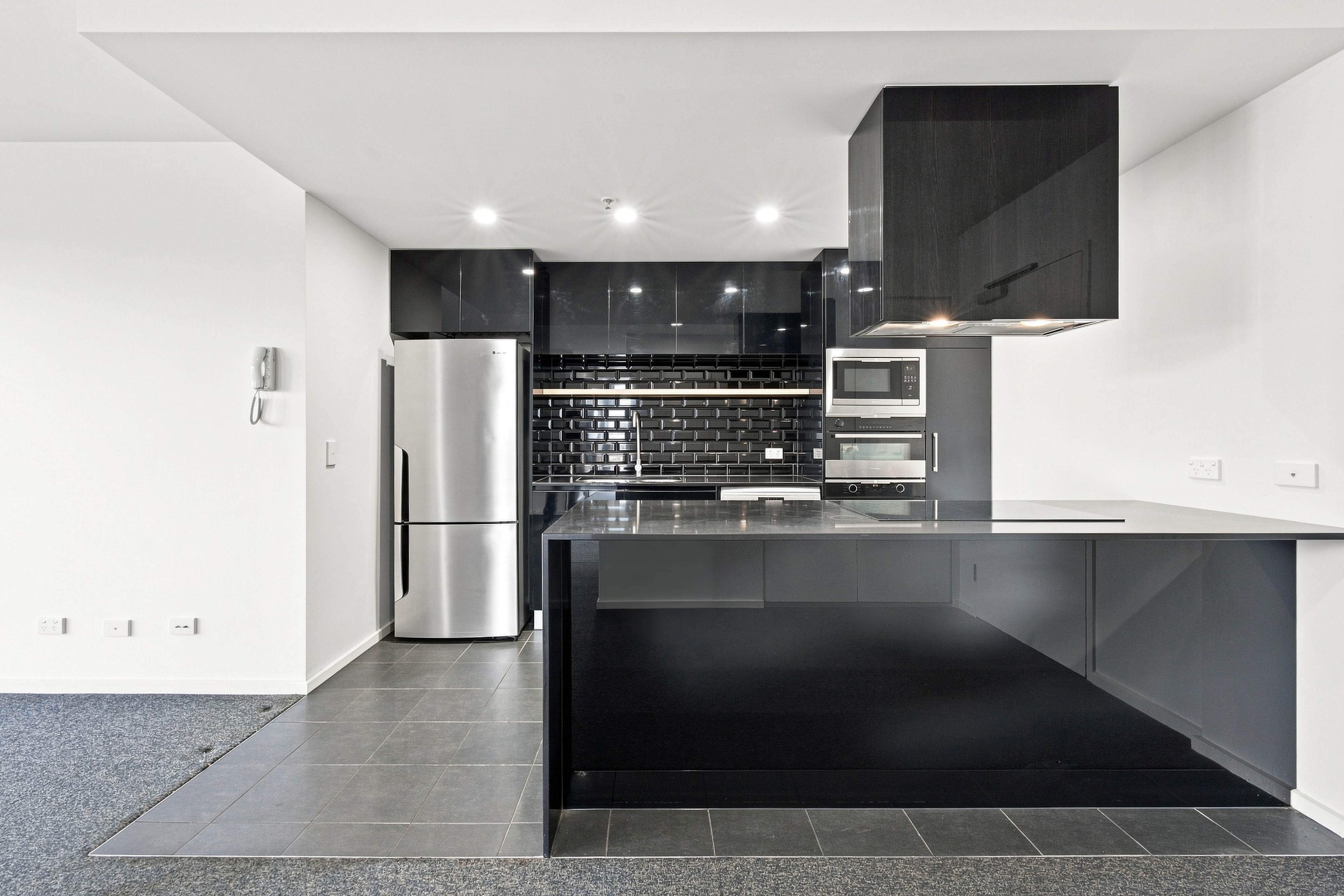 1102/120 Eastern Valley Way, Belconnen, photo 7