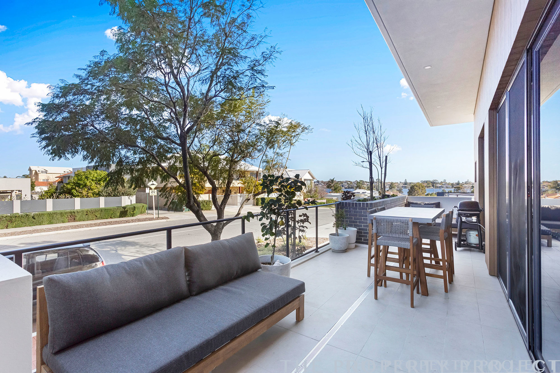 G1 8 Henley Street Como WA 6152