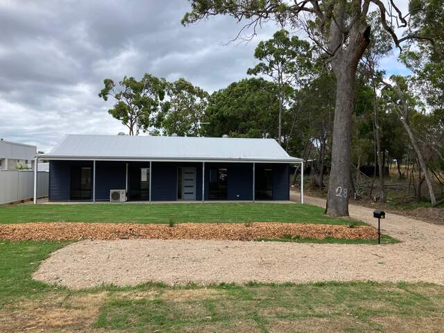 28 Hastings Terrace, MACLEAY ISLAND QLD 4184