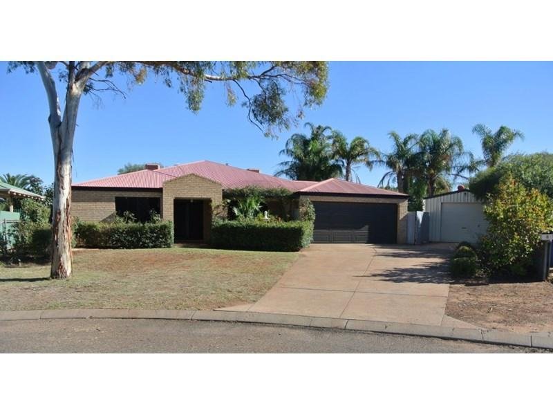 8 Niagara Close, HANNANS WA 6430