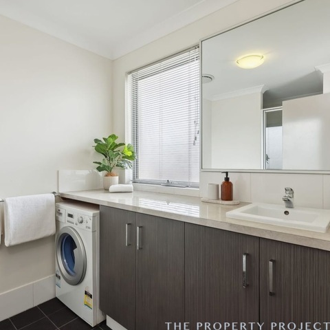 4 17 Sussex St Nollamara WA 6061