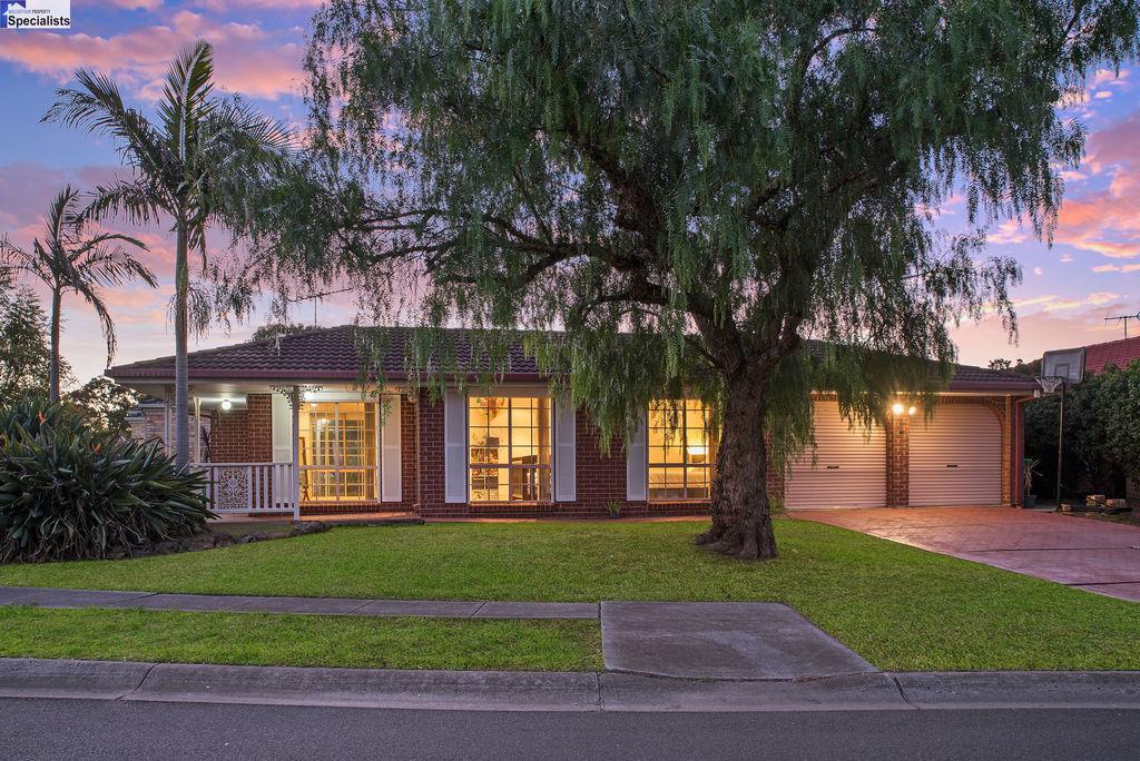 18 Brindabella Drive, HORNINGSEA PARK NSW 2171