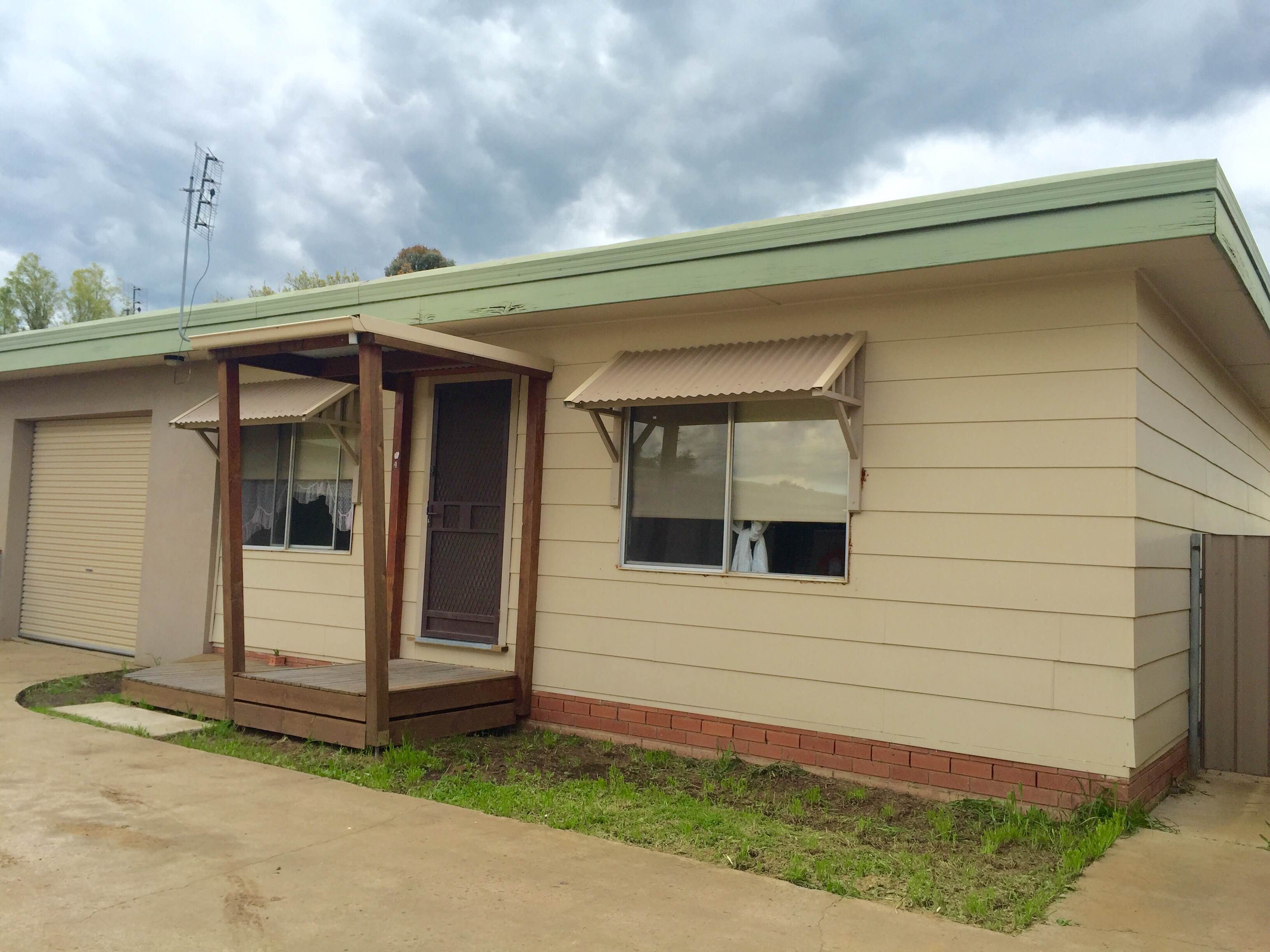 4 / 449 Cadell, HAY SOUTH NSW 2711