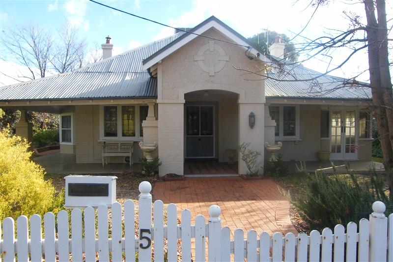 5 Clement Street, FORBES NSW 2871