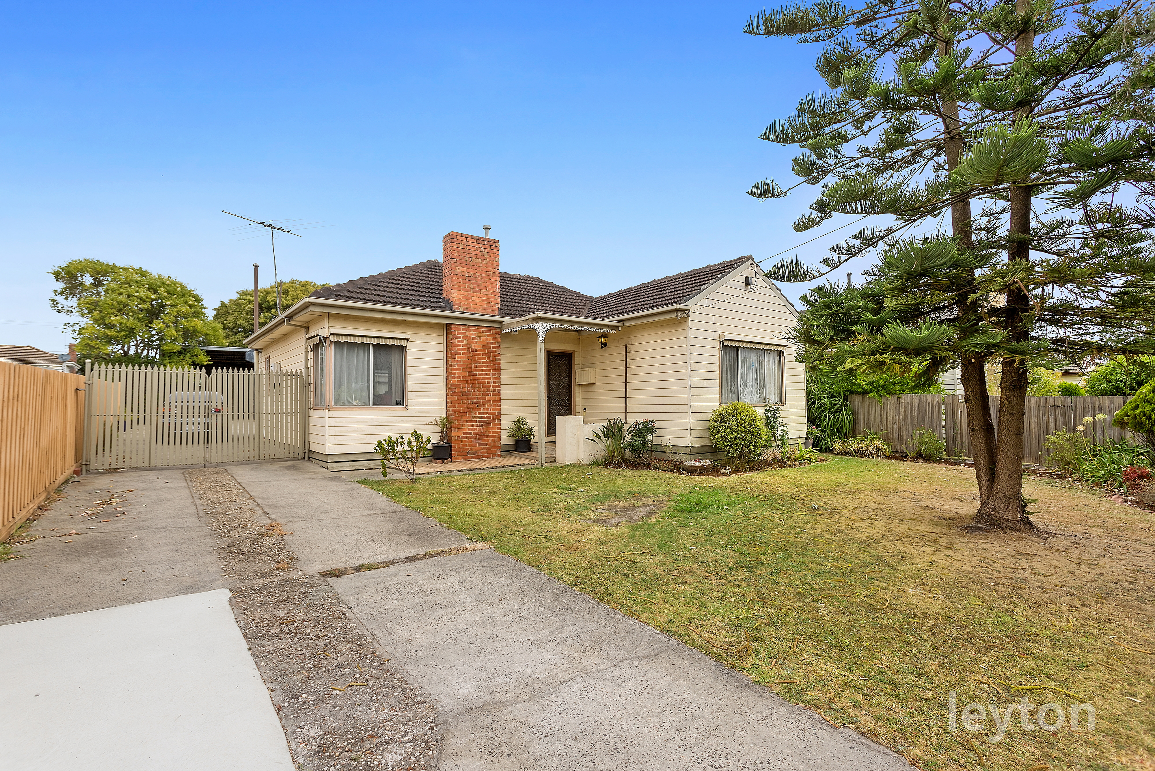 4 Young Street, SPRINGVALE VIC 3171