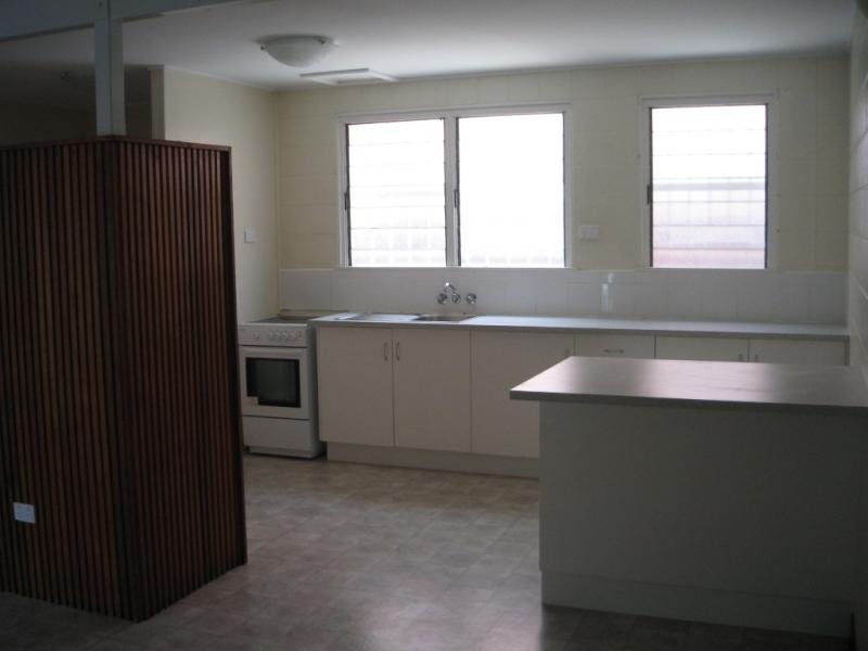 1 / 201 Kings Road, PIMLICO QLD 4812