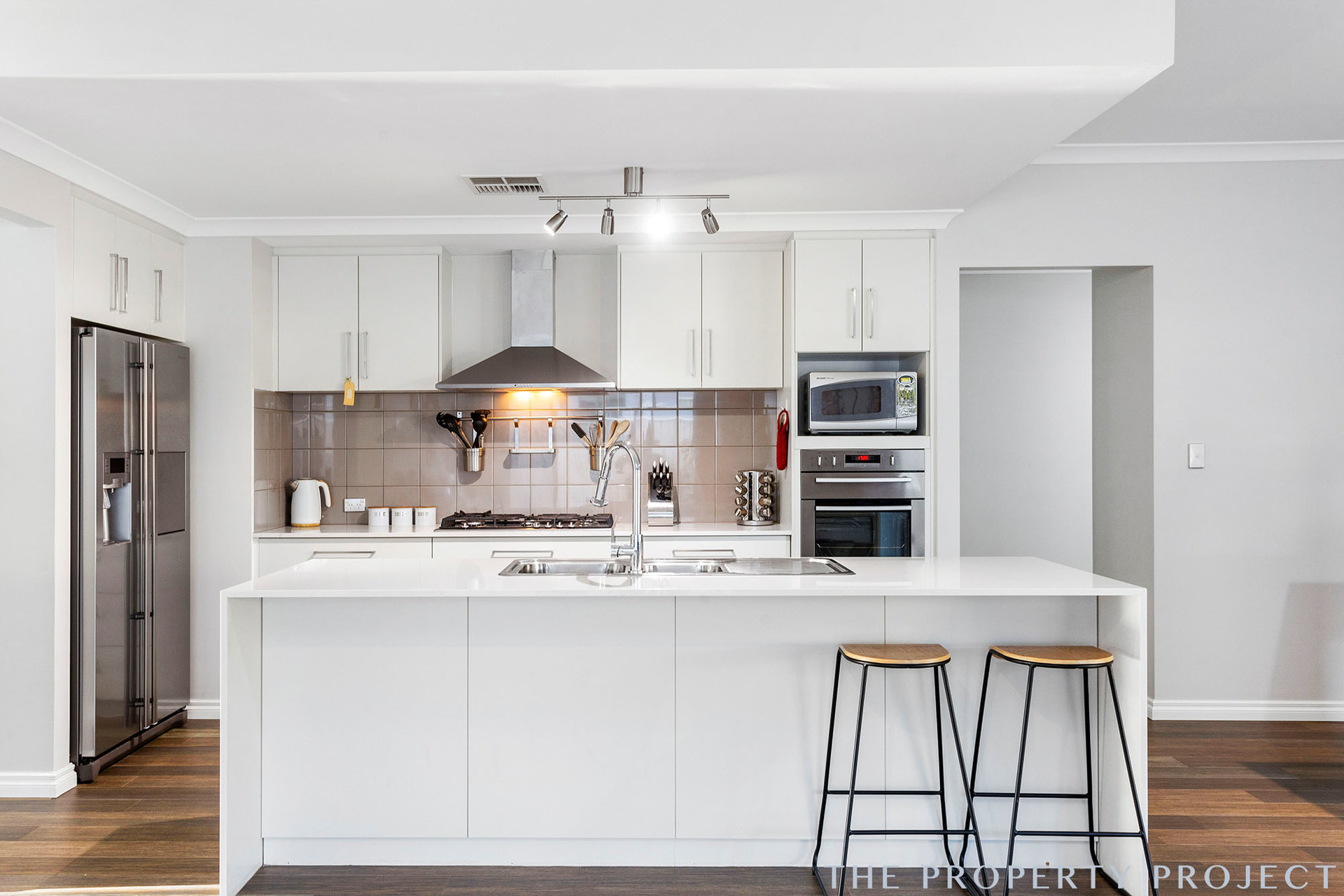 16 Aubun Garden Caversham WA 6055
